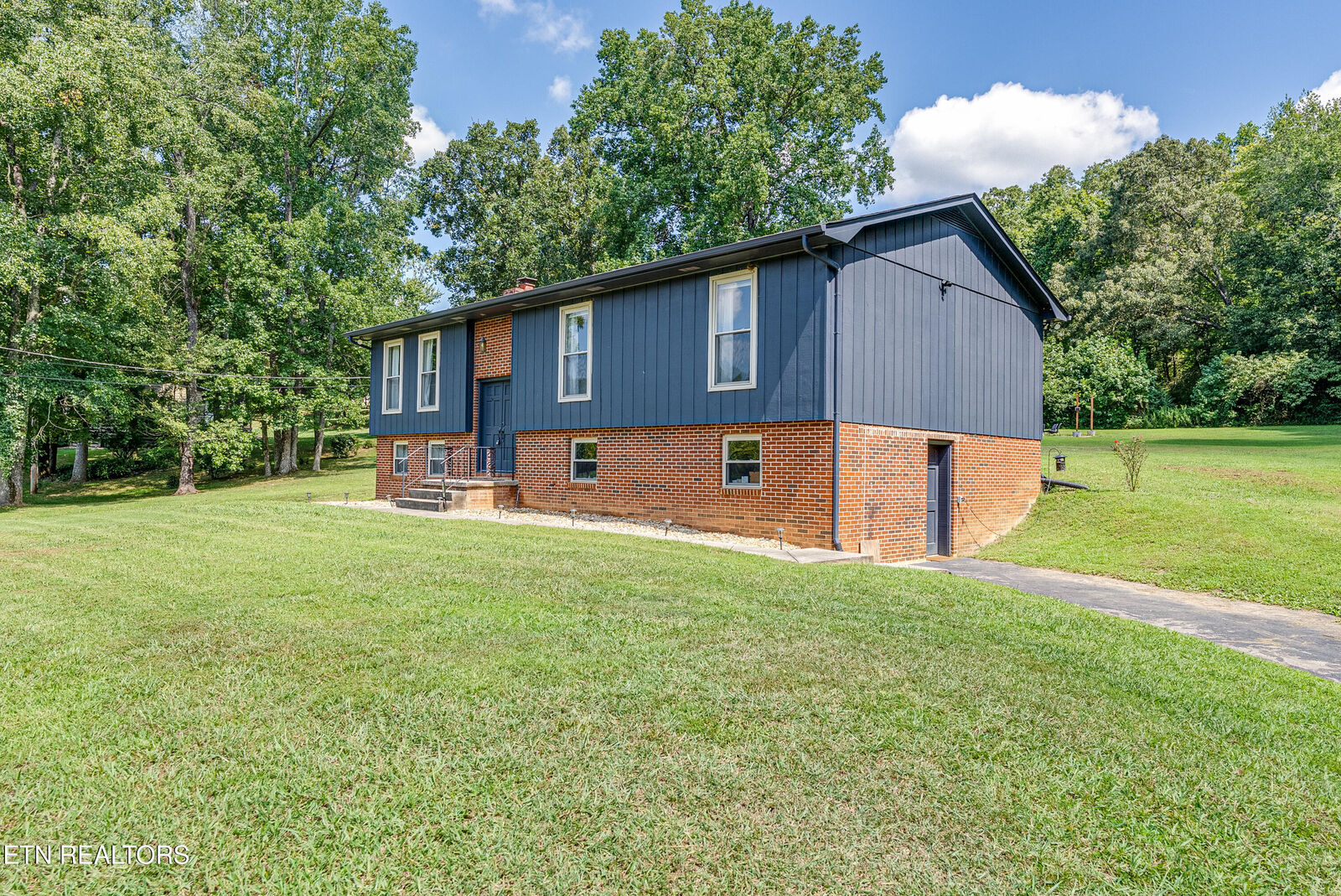 Property Photo:  1519 Shadowood Drive  TN 37803 