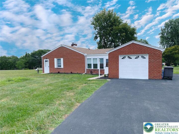 Property Photo:  1215 W Macada Road  PA 18017 