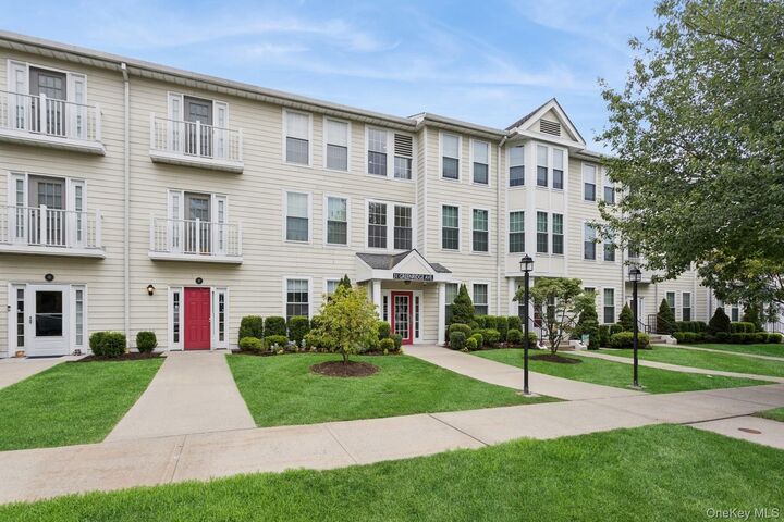 Property Photo: 31 Greenridge Avenue 3J NY 10605