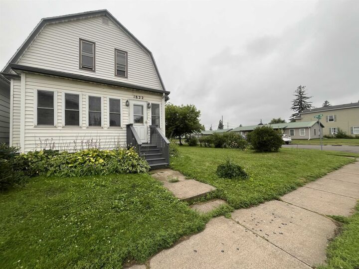 Property Photo: 1822 N 21st St WI 54880