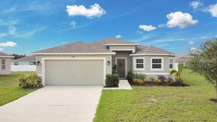 Property Photo: 2363 Twin Lake View Road FL 33881