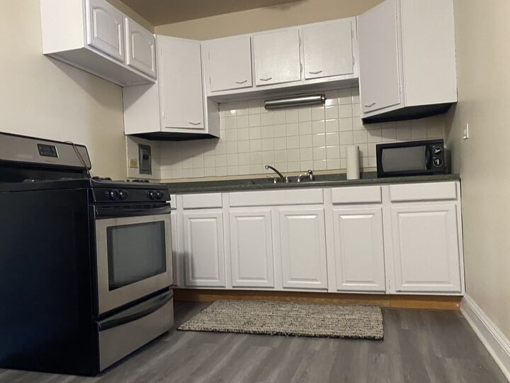 Property Photo:  2411 W Balmoral Avenue 3G  IL 60625 
