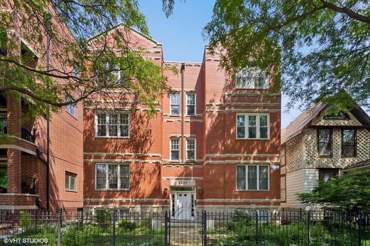4437 N Ashland Avenue 2S  Chicago IL 60640 photo