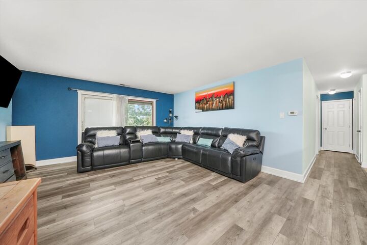 Property Photo:  7100 W 95th Street 312  IL 60453 