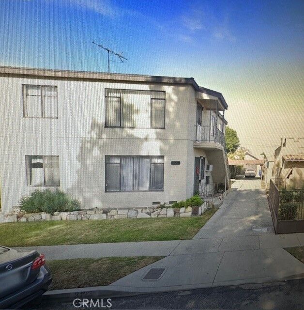 Property Photo:  3123 Missouri Avenue  CA 90280 