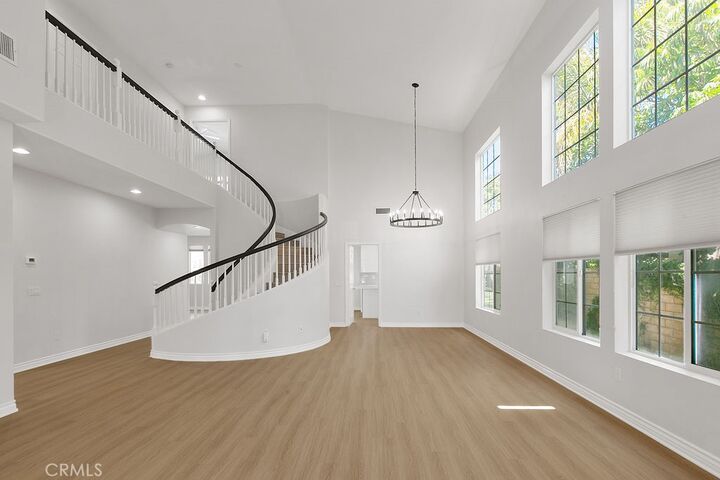 Property Photo:  2029 Roadrunner Avenue  CA 91320 