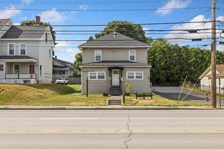Property Photo: 162 College Avenue ME 04901