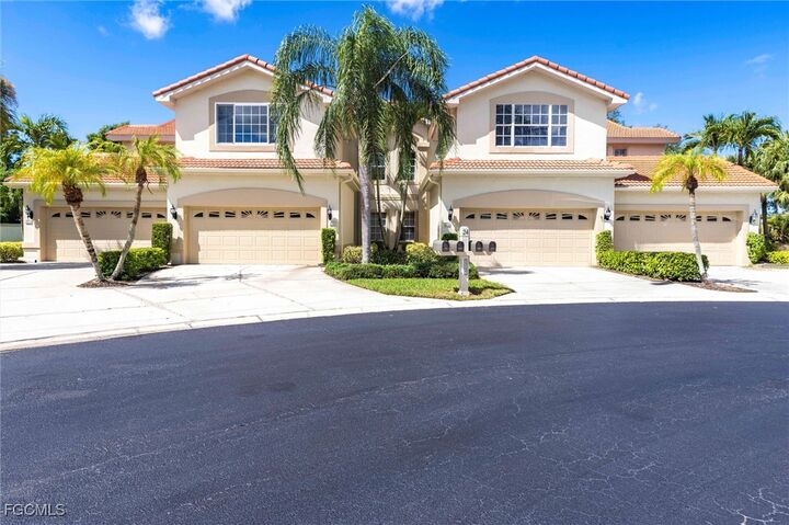 Property Photo:  15157 Oxford Cove 2404  FL 33919 