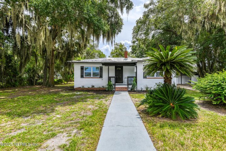 2405 President Street  Palatka FL 32177 photo