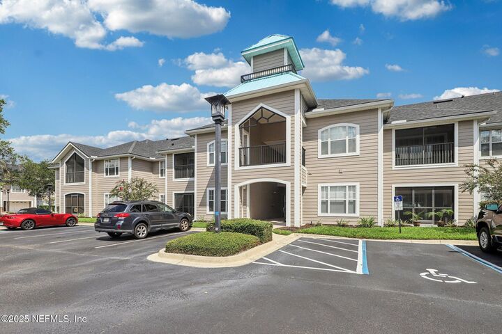 Property Photo: 225 Presidents Cup Way 105 FL 32092