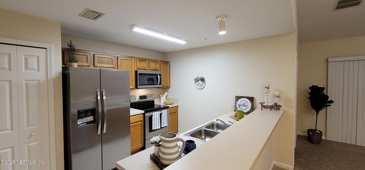 Property Photo: 6076 Maggies Circle 111 FL 32244