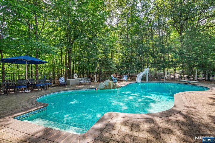 Property Photo:  5 Montauk Trail  NJ 07470 