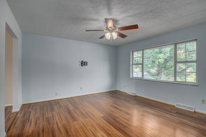 Property Photo: 42 E Kimberly Drive KY 41075