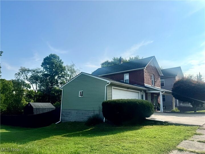 Property Photo: 28 Spring Street OH 44425
