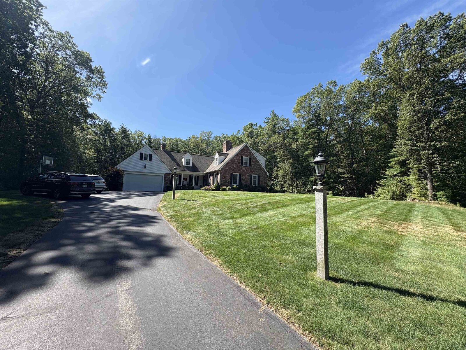 Property Photo: 42 Alsun Drive NH 03049