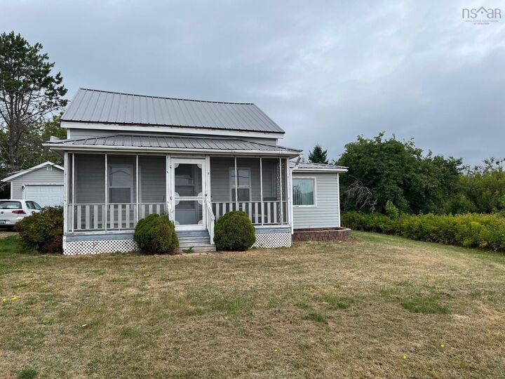 607 Highway 2  Lower Five Islands NS B0M 1N0 photo