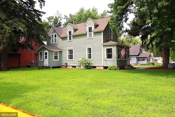 Property Photo:  711 2nd Street N  MN 55325 