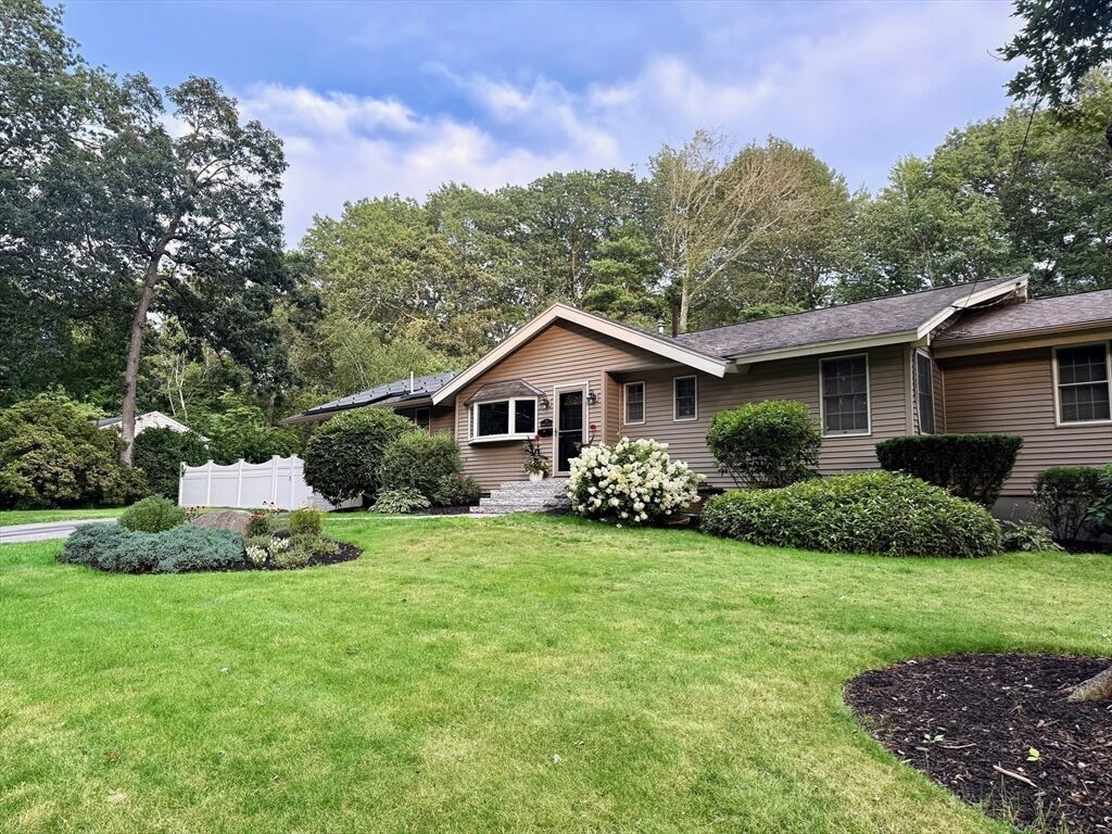 Property Photo: 14 Abbott Ln. MA 01824