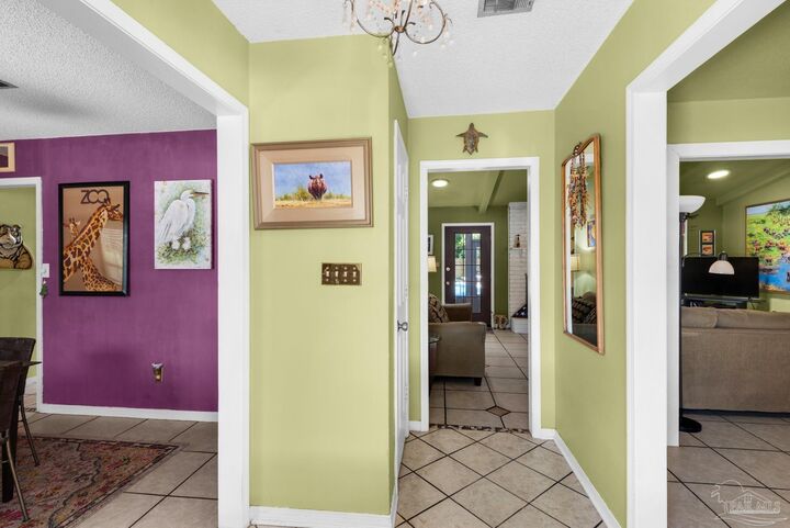Property Photo: 3924 Paradise Bay Dr FL 32563
