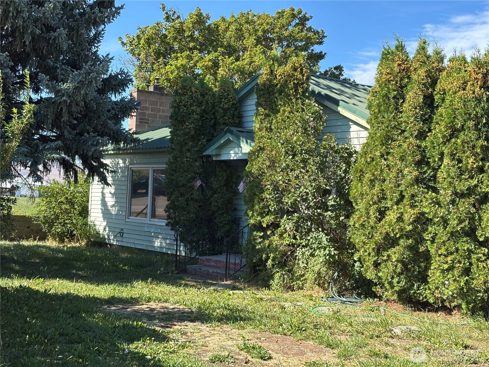 Property Photo:  3491  Reecer Creek Road  WA 98926 