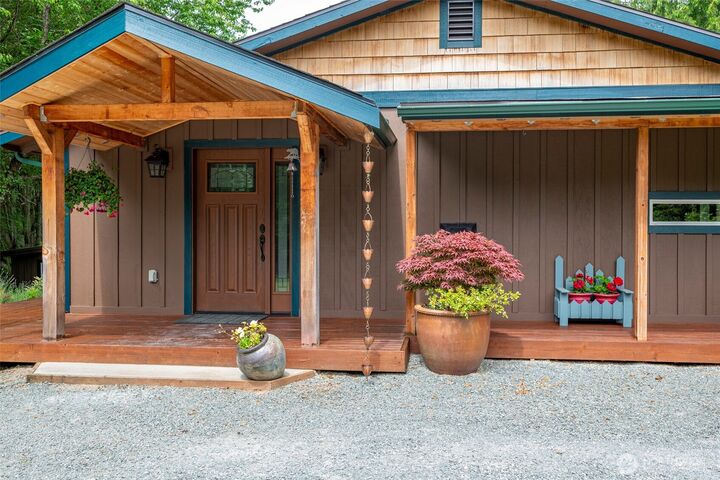 Property Photo:  25451  Lake Cavanaugh Road  WA 98274 