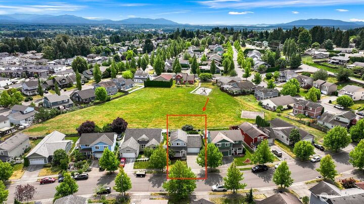 Property Photo:  2241  Lancaster Way  WA 98248 