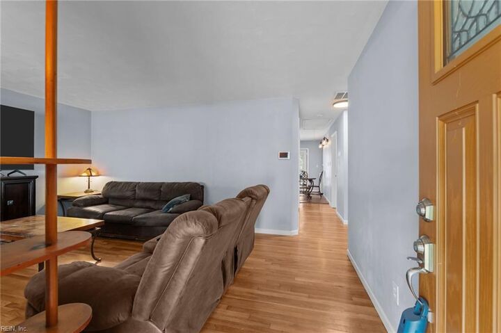 Property Photo: 547 Greenbriar Ave VA 23661