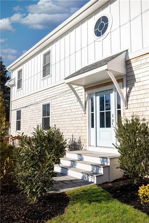 Property Photo:  10 Mount Hope Avenue  RI 02871 