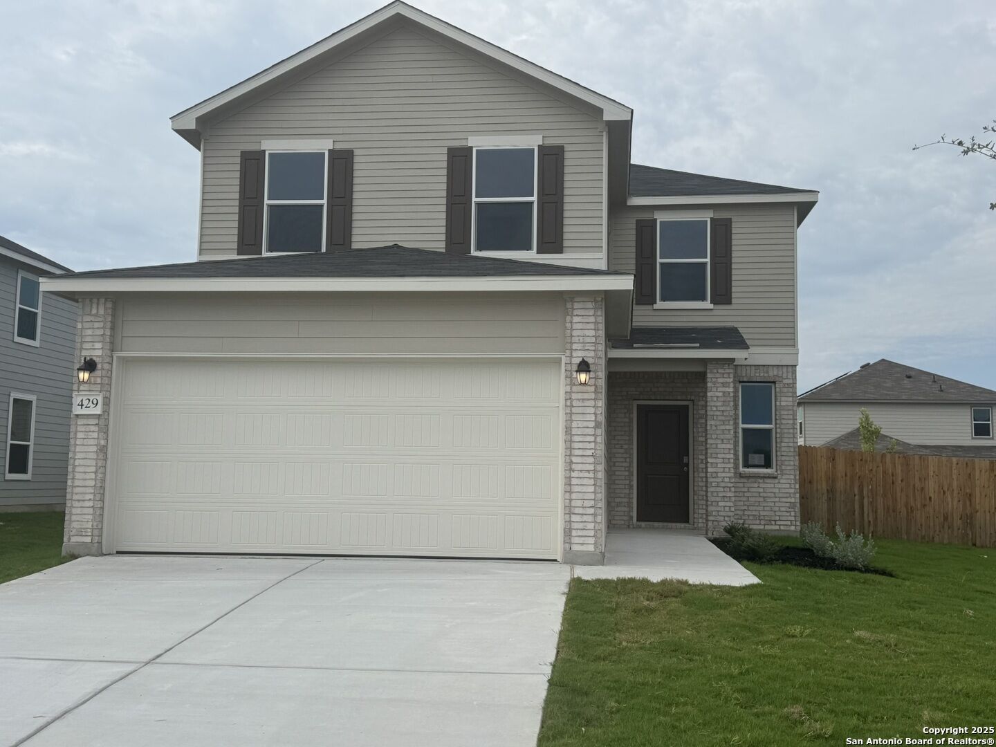 Property Photo: 429 Panther Pass TX 78155
