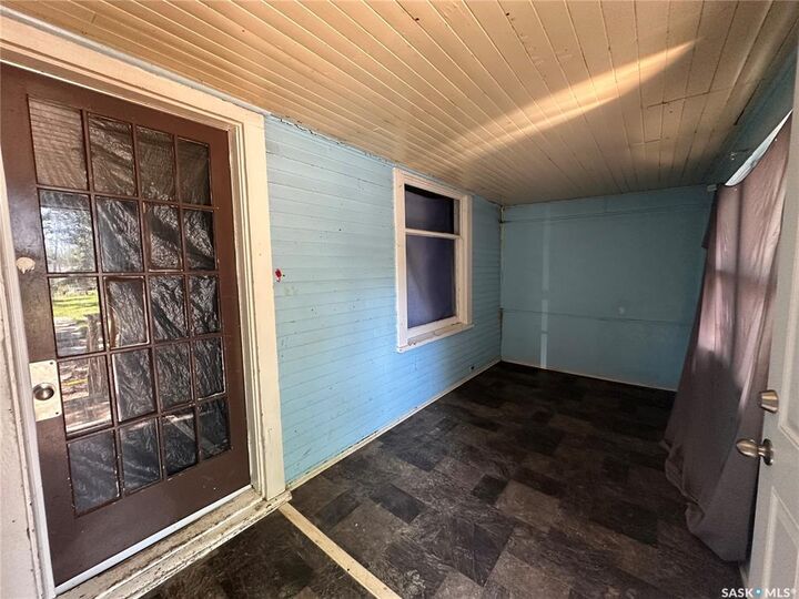 Property Photo:  720 Cameron Street  SK S4T 2S1 