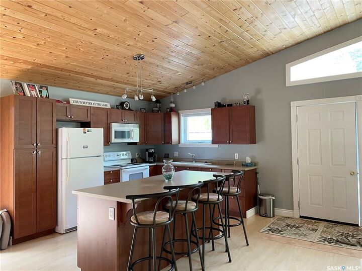 Property Photo: 73 Makwa Drive SK S0M 1L0