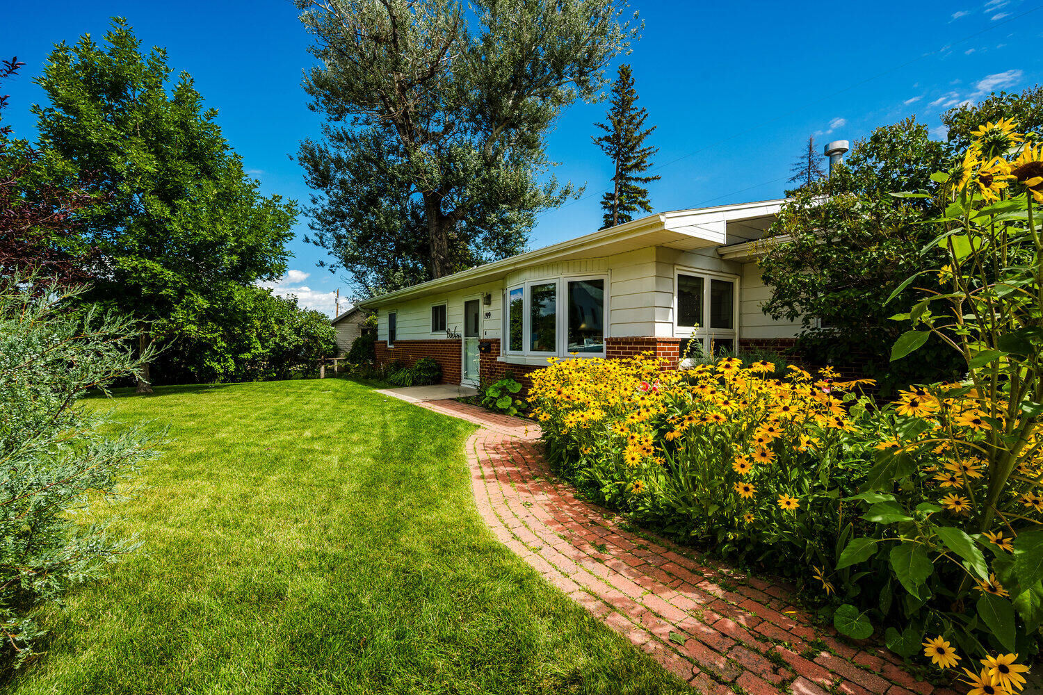 Property Photo:  199 Western Avenue  WY 82834 