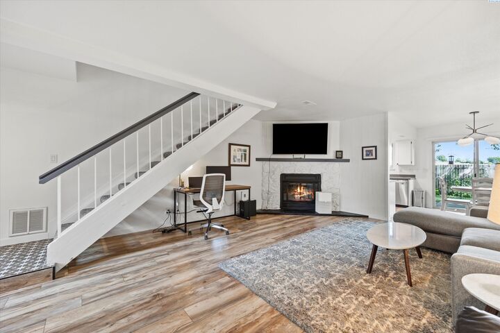 560 Spengler Street-Unit L  Richland WA 99354 photo