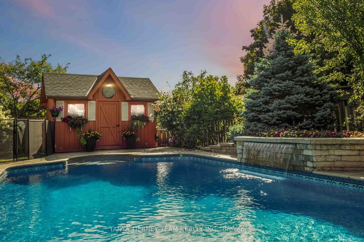 70 Canadian Oaks Drive  Whitby ON L1N 7G6 photo