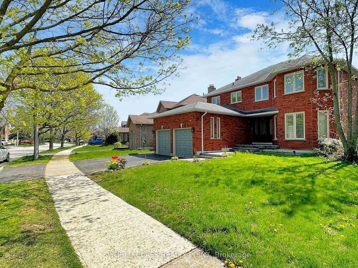 Property Photo: 23 Kilbride Drive ON L1R 2B3