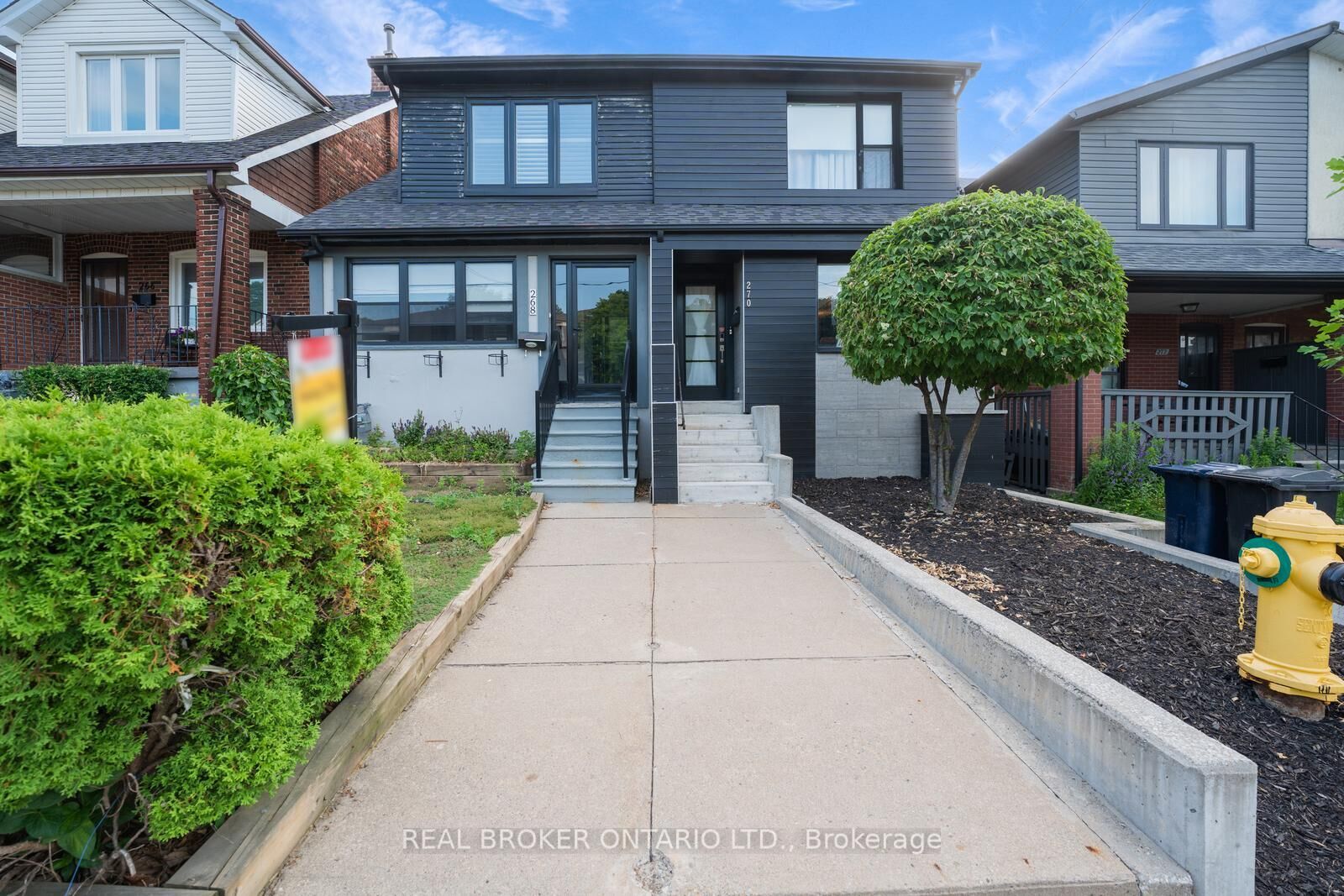 Photo de la propriété: 270 McRoberts Avenue Bsmt ON M6E 4P6