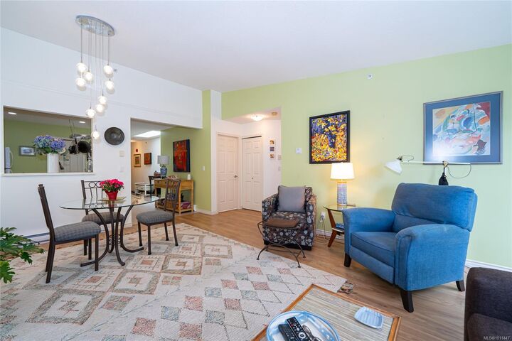 Property Photo: 332 Belaire St 17 BC V9G 1A1