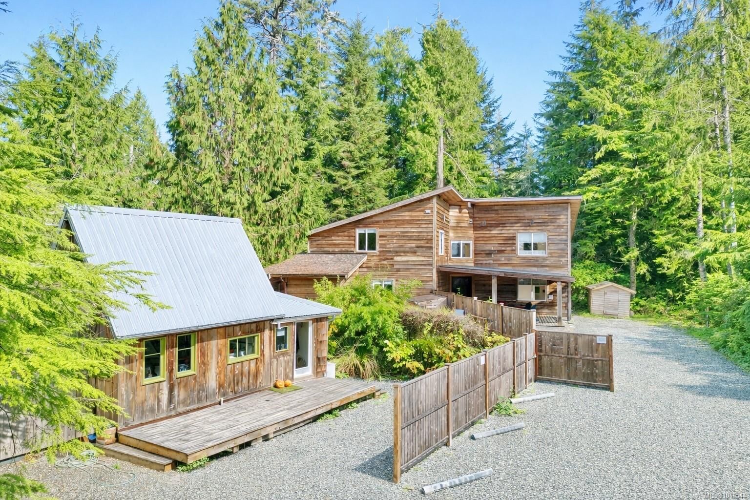 Property Photo: 1316 Lynn Rd BC V0R 2Z0