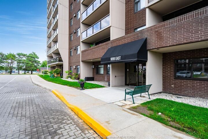 Property Photo: 9099 Riverside 1415E ON N8S 4P9