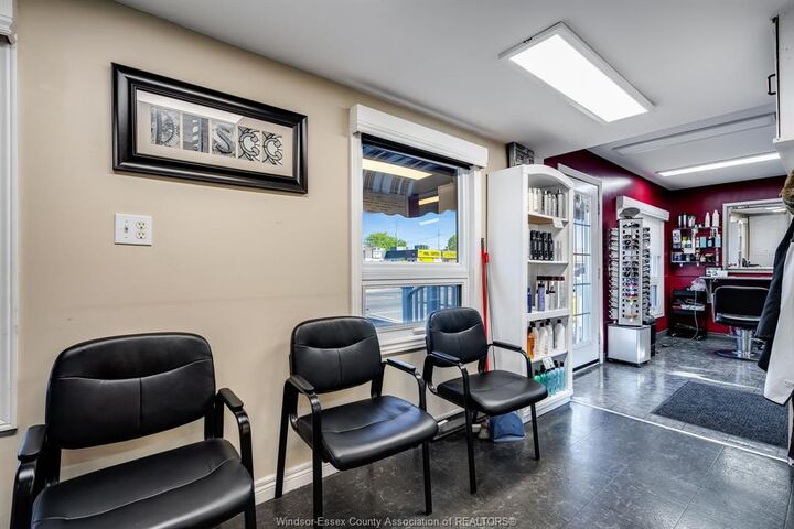 Property Photo:  44 Queen Street South  ON N0P 2L0 