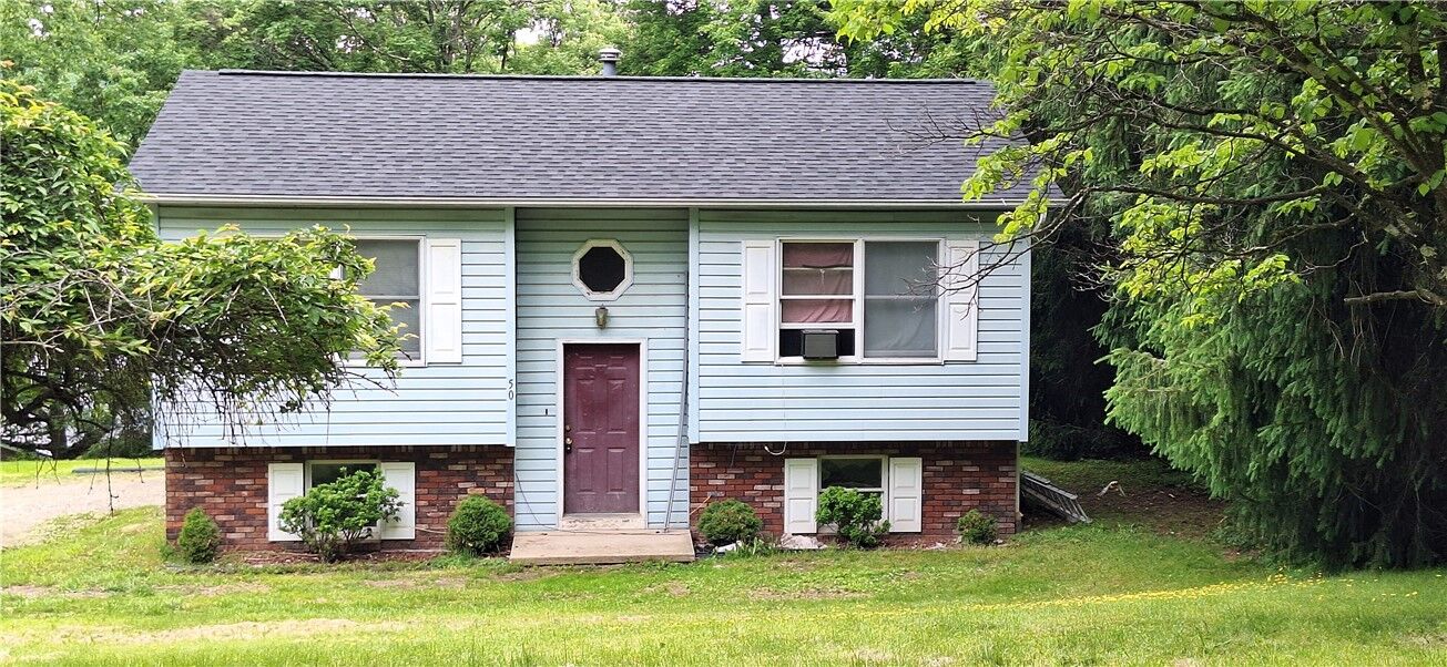 Property Photo: 50 Wanda Way PA 15656
