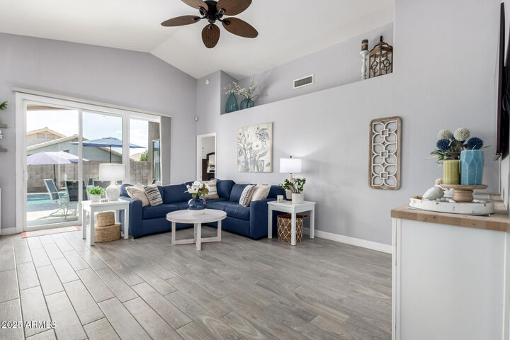 Property Photo: 4445 E Desert Wind Drive AZ 85044