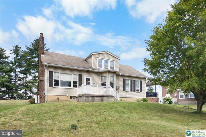 Property Photo: 1740 E Elk Avenue PA 17901