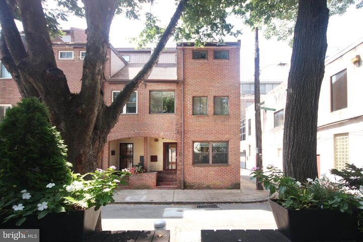 2128 Appletree Street  Philadelphia PA 19103 photo