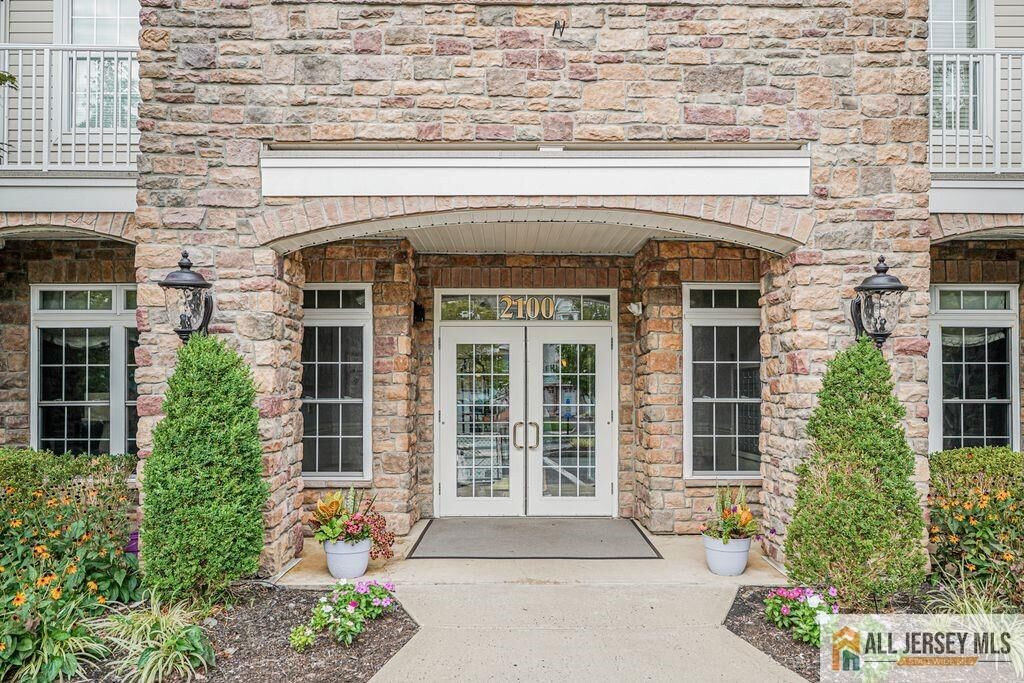 Property Photo:  2206 Falston Circle 2206  NJ 08857 