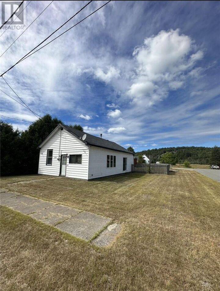 24 Algoma Street  Webbwood ON P0P 2G0 photo