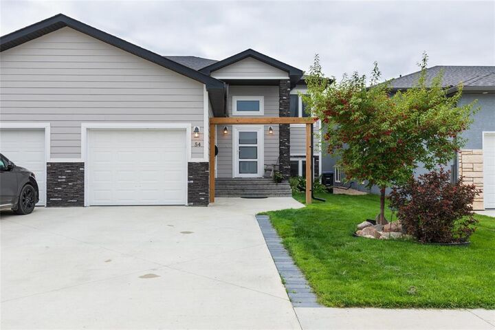54 Parkhill Crescent  Steinbach MB R5G 0Z4 photo