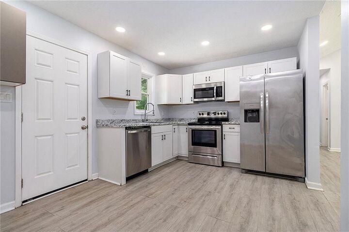Property Photo: 301 Collins Road GA 30534