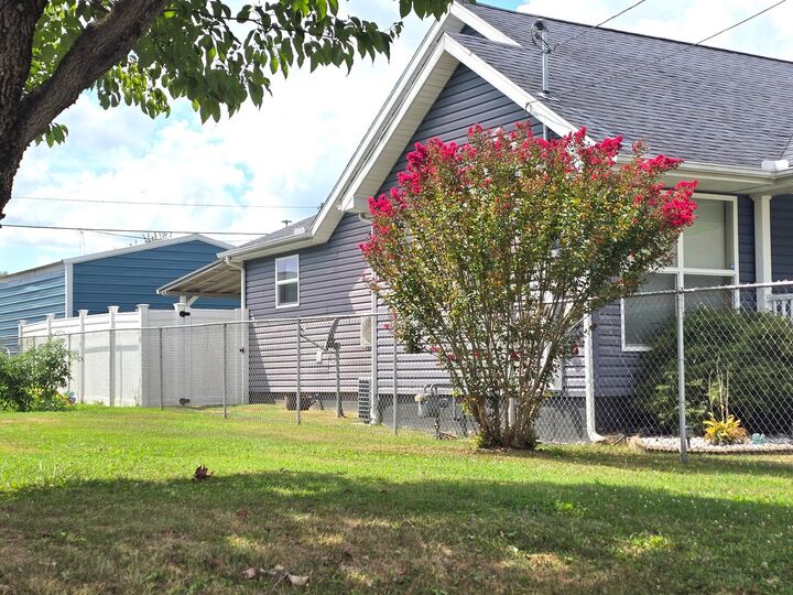 Property Photo:  516 High St  OH 45638 