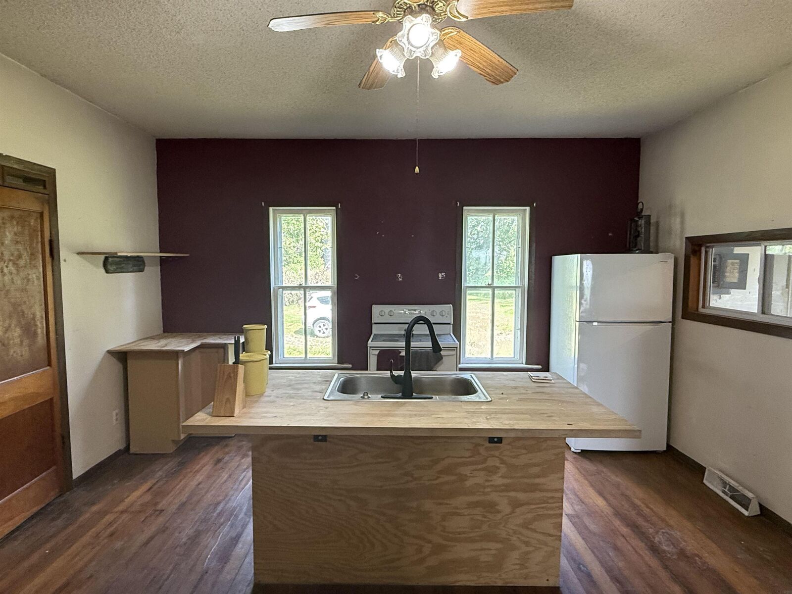Property Photo: 1776 130th Street IA 50666